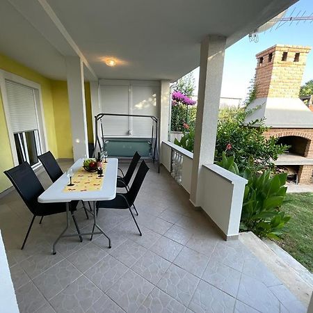 Apartment Holiday Zadar Dış mekan fotoğraf
